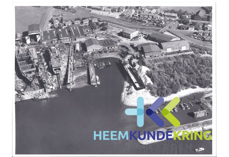 Luchtfoto Scheepwerf de Hoop Tolkamer Coll. G.B.Janssen HKR (8)